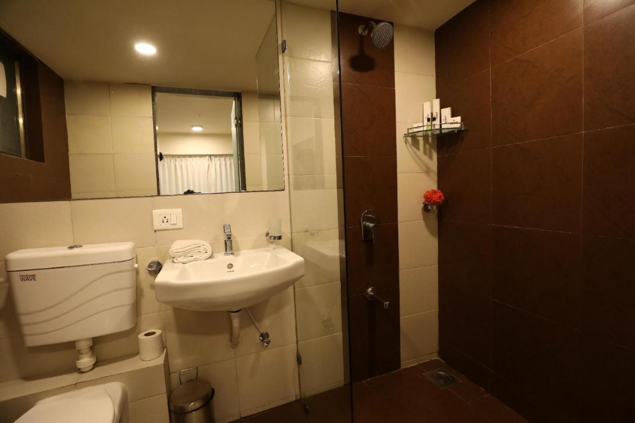 Honest Homes At Rajhans Belliza, Appartment Units 苏拉特 外观 照片