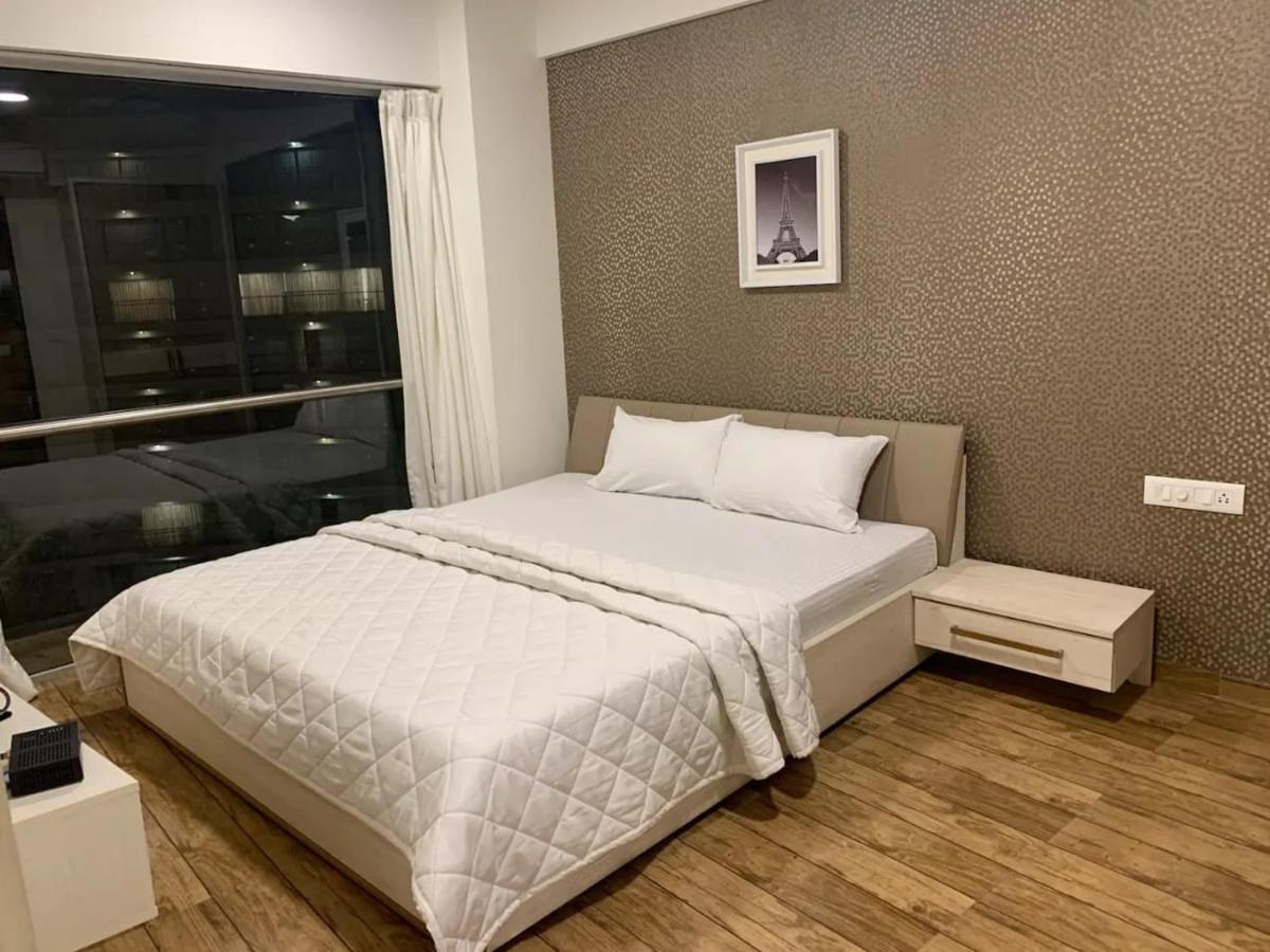 Honest Homes At Rajhans Belliza, Appartment Units 苏拉特 外观 照片