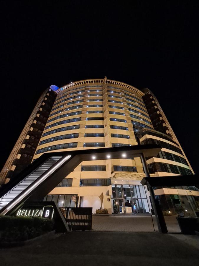 Honest Homes At Rajhans Belliza, Appartment Units 苏拉特 外观 照片